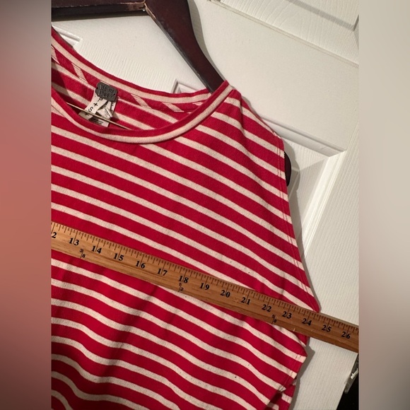 WE THE FREE Small Red Ivory Muscle Madness Tee Italian Gondola Driver Oversized - Picture 8 of 13